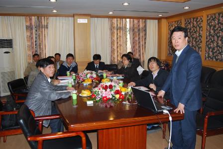 亚洲无码av
分党委书记、材料实验教学中心唐颂超做验收汇报